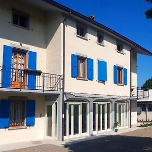 Des Artistes Bed & Breakfast Borzano